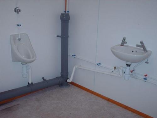 urinal-and-wash-basin